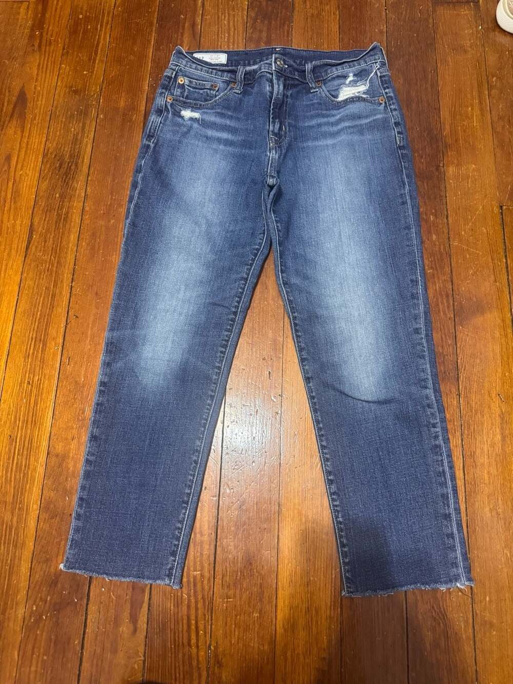 GAP Girlfriend Mid Rise Distressed Ankle Jeans Size 27/4R